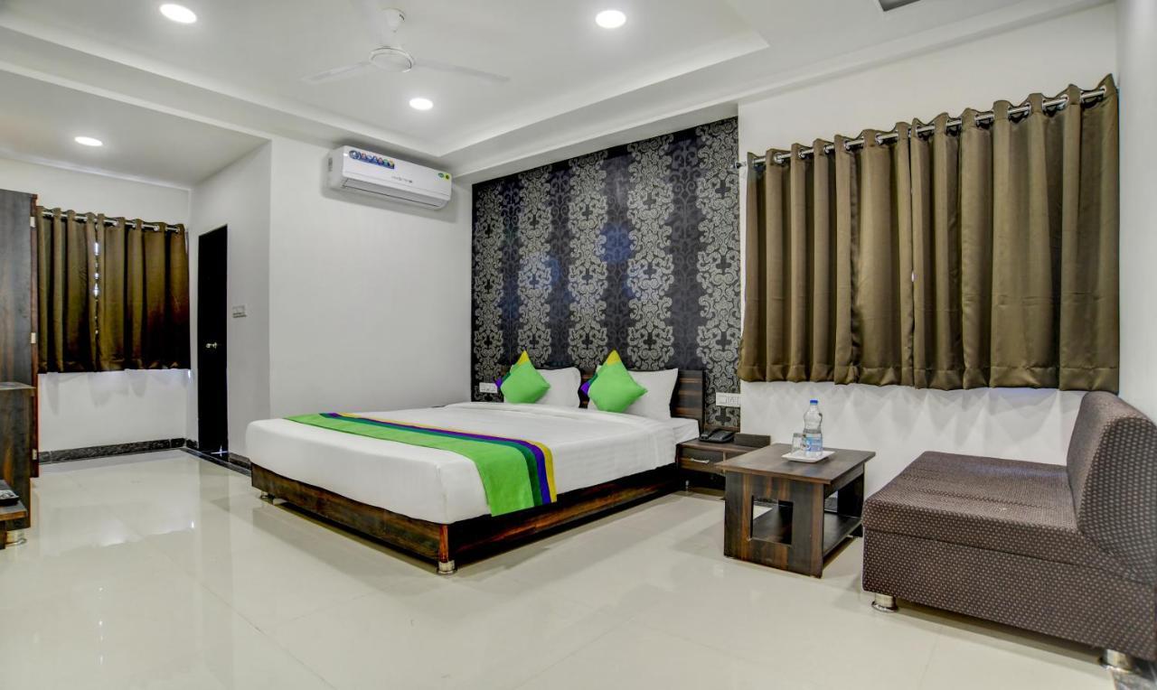 Treebo Grand Euro Pipliyahana Square Indore Exterior photo